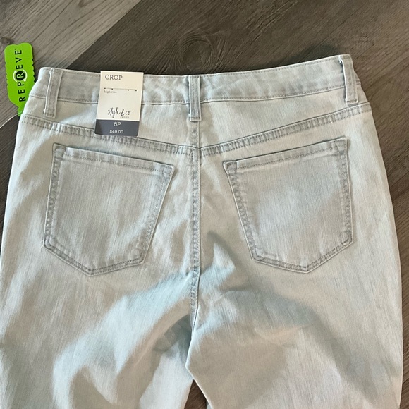 Style&Company Button-Fly Kick Cropped Jeans Size8 NWT - Picture 2 of 5